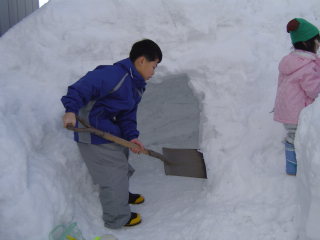 かまくら作り