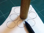 筒に詰めるボードの円を描きます