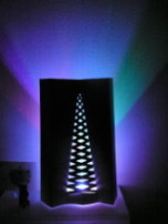 光の塔：イルミネーションライトを使用
