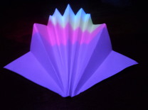 紙の造形：光と影
