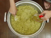 煮汁を投入