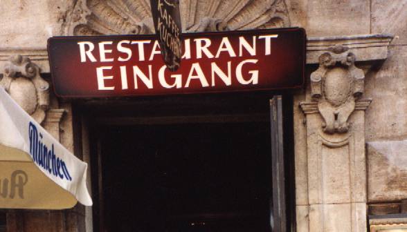 RESTAURANT EINGANG