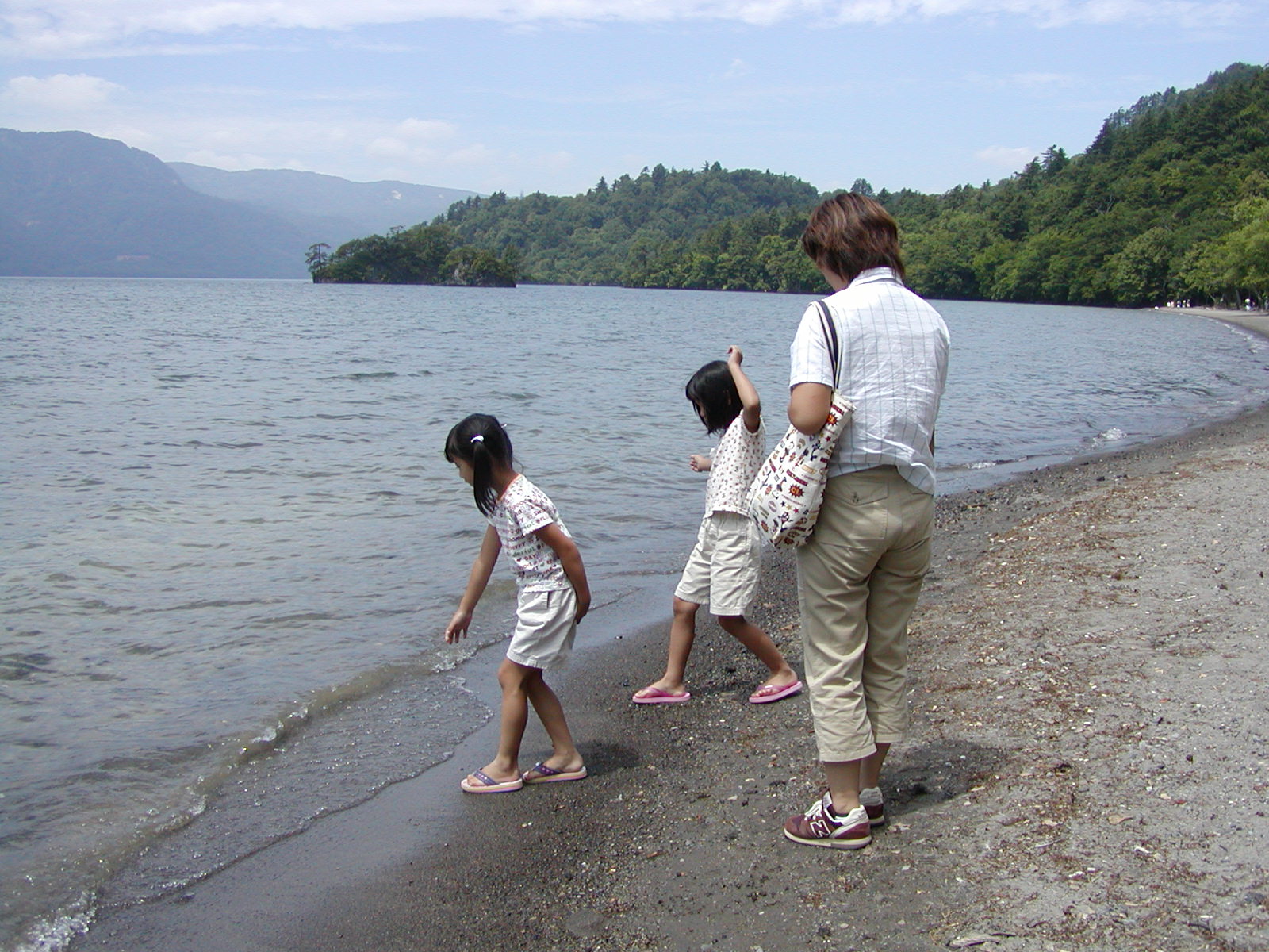 �r���ŏ\�a�c�΂֊�蓹