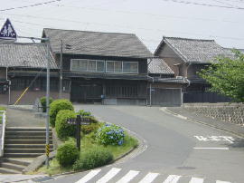 kameyama06s.jpg^TRh