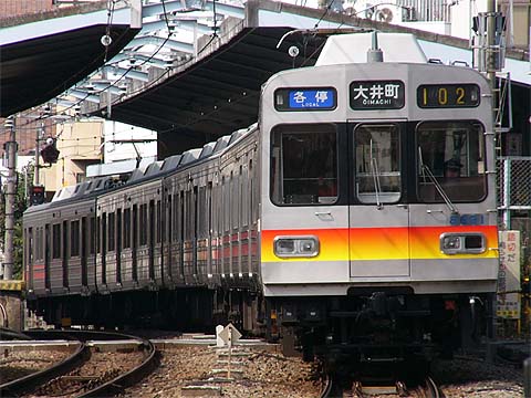 8691