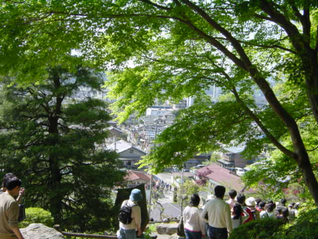 ���낼��