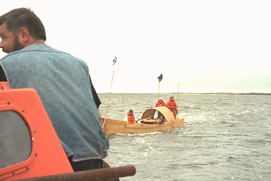 �~���{�[�g�ɉg�q�����T���^���D