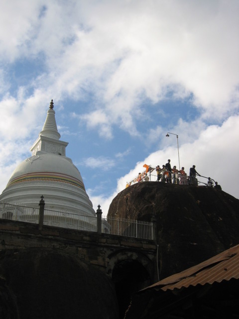 仏塔　仏舎利塔　ストゥーパ　スリランカ製 ストゥーパ 仏舎利塔 仏塔 スリランカ製