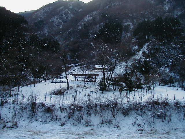 �~���i���F�������I�I