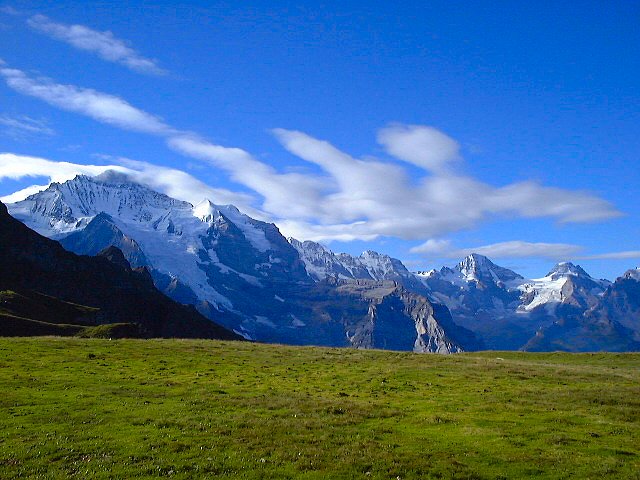 ユングラウ山域トレッキングでの光景