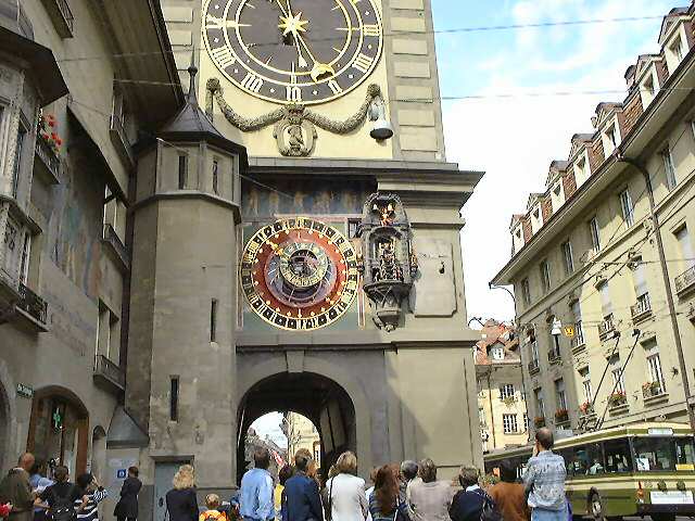 首都ベルンの時計台