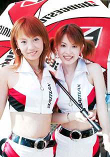 ������́A�o�g���b�N�X�M�����Ȃ̂ɁA���b�V�t�@���ƌ����A�����@�D�M��<BR>��i���j�A�����đ��c�@�m�q����i�E�j�̂R�l