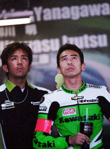 ���������o�ԁA�`�[���X�^�b�t�ƃR�[�X�̏󋵂����Ă������@��