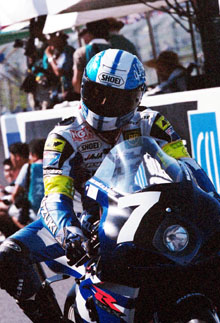 �e�[���X�Y�L�A�A�^�b�L���O�E�X�e�[�W���΂߂�͉̂���R�@�A�b