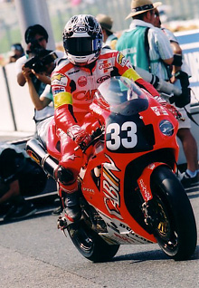 ���ăz���_���[�N�X���B�܂��͉��c�@���V�B