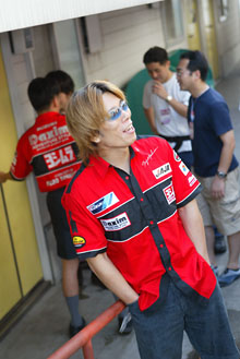 �X�y�V�����X�e�[�W�B���ʂ�2��