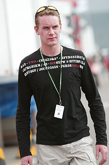 �Ƃ����֌��ꂽ�̂��q�E���C�A���A�����čs����́E�E�E�E�B