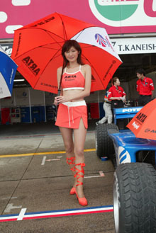 ���񂩂�͉Ďd�l�̃R�X�`���[���ɕς��܂����B