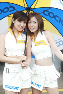 COCKPIT �̃L�����M�������������q����i