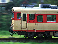 �I������