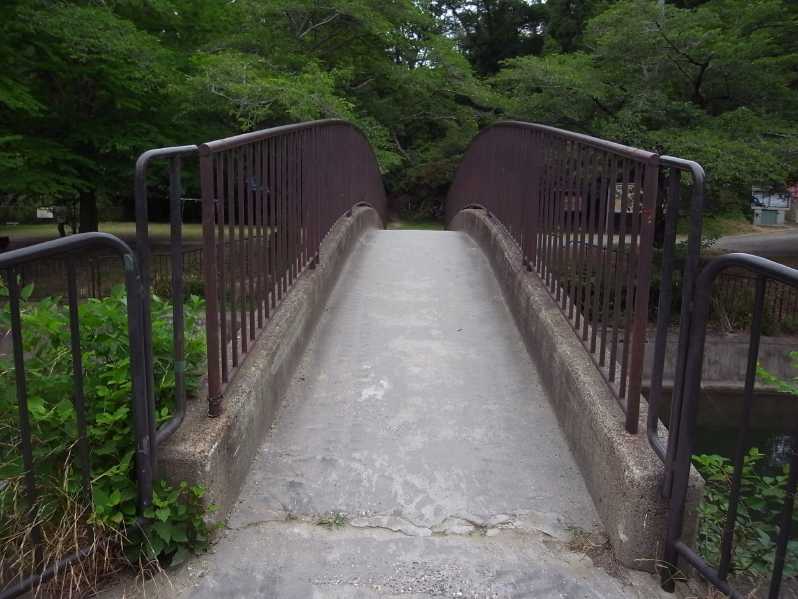 26-28-04.jpg