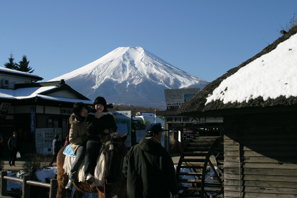 Live004