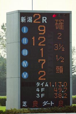 �m��I