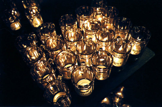 �N���X�^���̓�