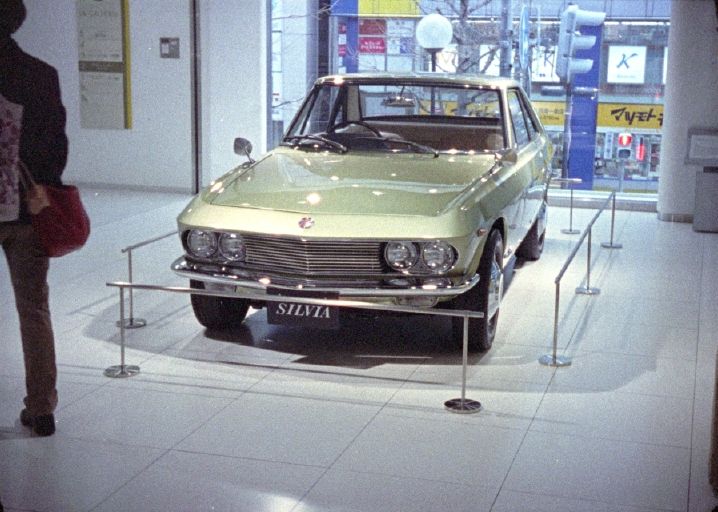 ショールーム4