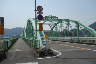 {싴
