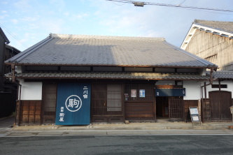 ���Ɓu��v