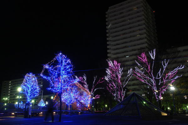 JR川口駅前の年末年始の夜景