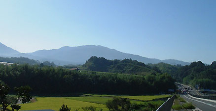 R309から望む金剛山