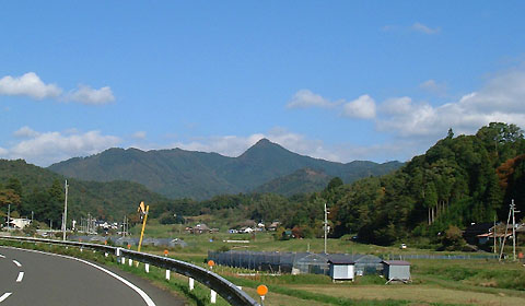 於与岐から眺めた姿