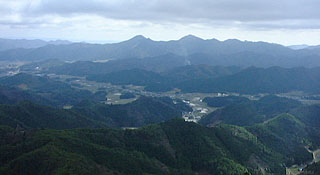 松尾山と白髪岳