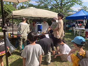 高橋家住宅保存会　のかき氷・ラムネなど飲料販売