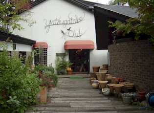 club.jpg (11359)