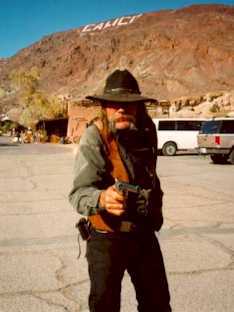 gunman.jpg (10139)