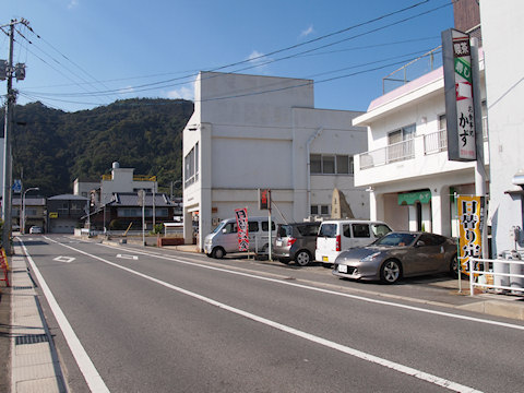 h_kurahasiseibu4.jpg(64280 byte)