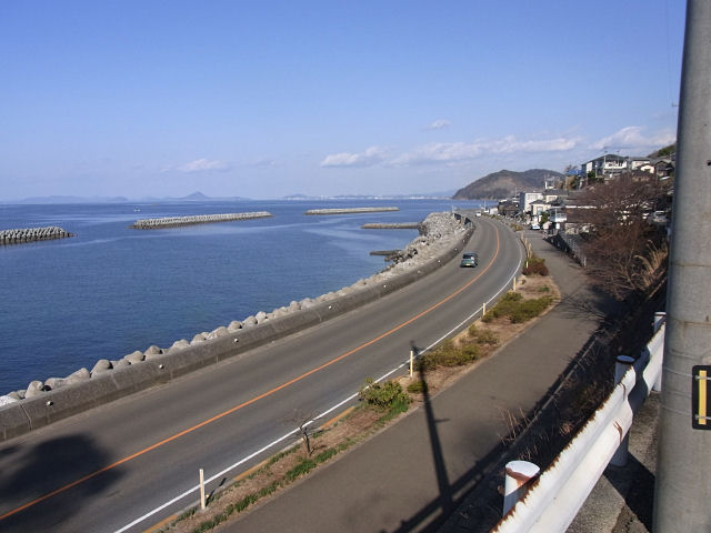 e_koami03.jpg(77337 byte)