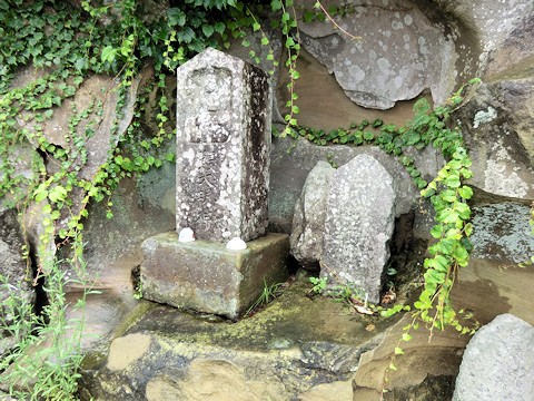 釘島のいるか大明神