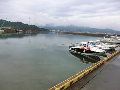釘島の湾
