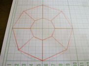 工作用紙に八角形を描きます