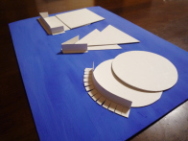画用紙で作る形の弁別盤