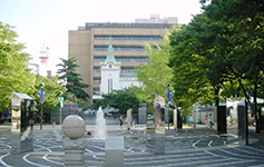 横浜の開港記念館の写真